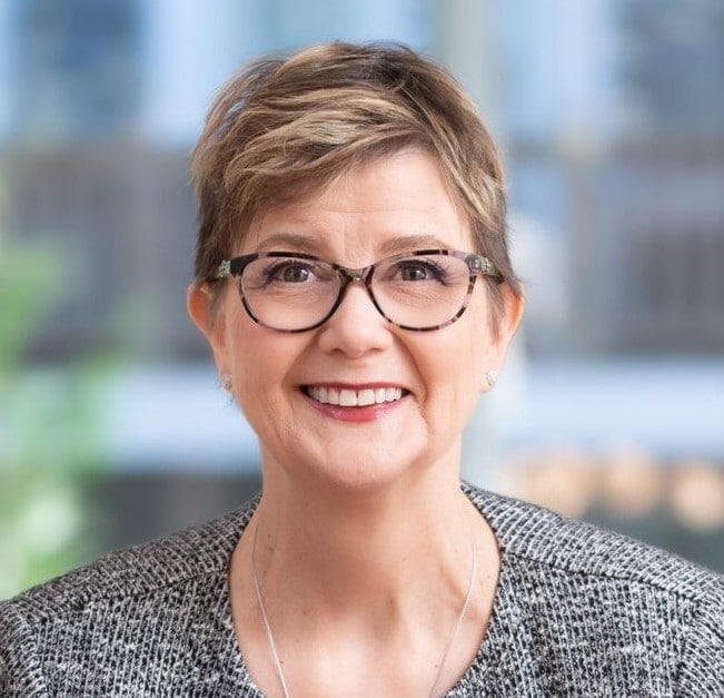 Julia Craighill Headshot